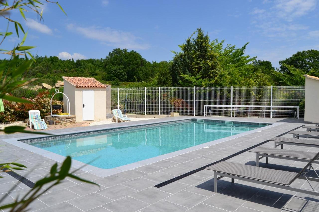 Village De Gites Les Olivettes Saint-Dezery Exterior photo