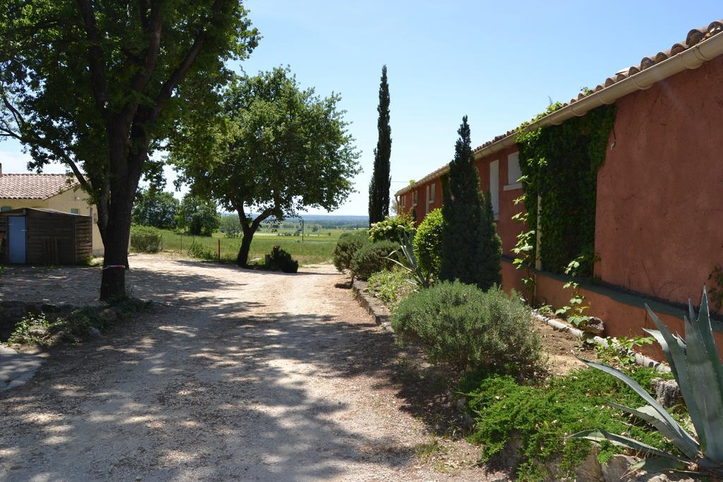 Village De Gites Les Olivettes Saint-Dezery Exterior photo